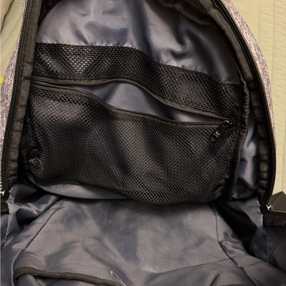 Adidas Backpack - Picture 6 of 8